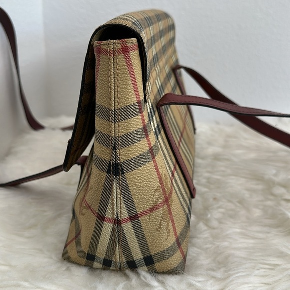 💯 Authentic BURBERRY Haymarket Check Shoulder Flap Bag🍀 - Picture 13 of 17